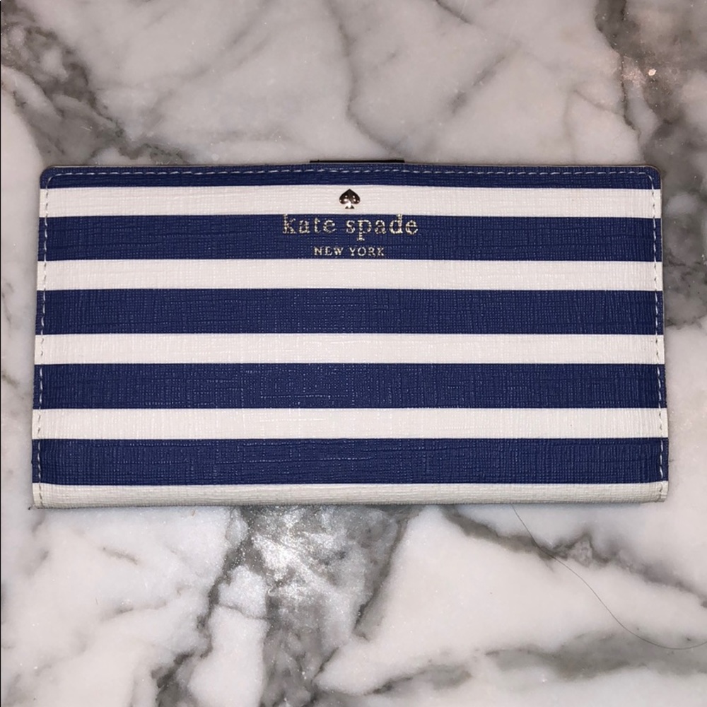 Kate Spade Wallet excellent condition!